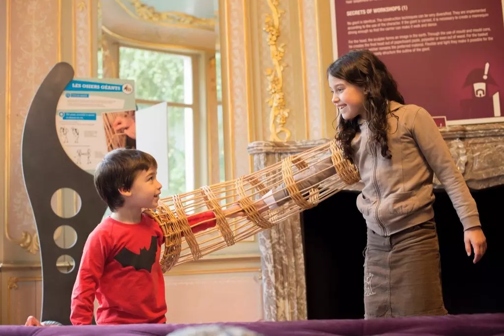 LA MAISON DES GEANTS